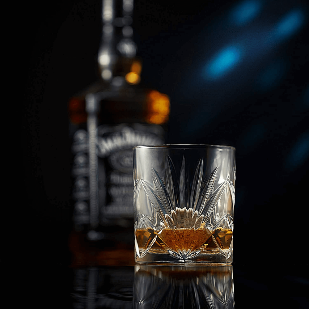 Elevate Your Experience: The Connoisseur's Crystal Whiskey Glass Set